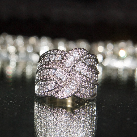 Jenna Jameson Jewelry - 925 18kt gold dipped gorgeous chanel pave style